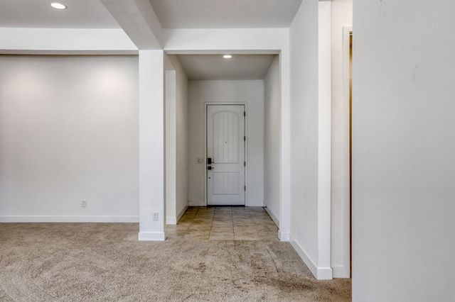 8723 W Vista Avenue, Glendale, AZ 85305