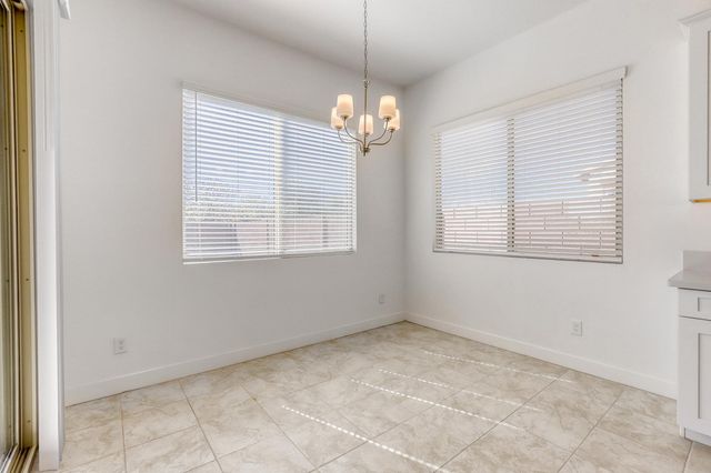 8723 W Vista Avenue, Glendale, AZ 85305