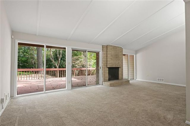 705 Edgewater Trail NW, Sandy Springs, GA 30328