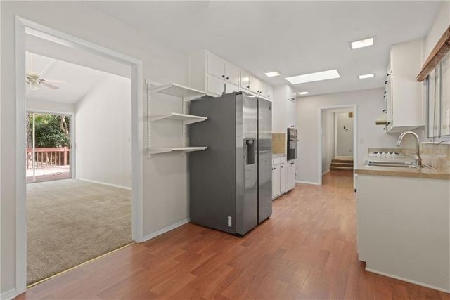 705 Edgewater Trail NW, Sandy Springs, GA 30328