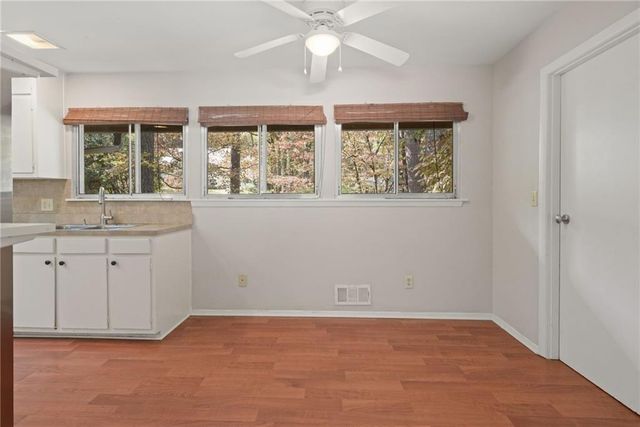 705 Edgewater Trail NW, Sandy Springs, GA 30328