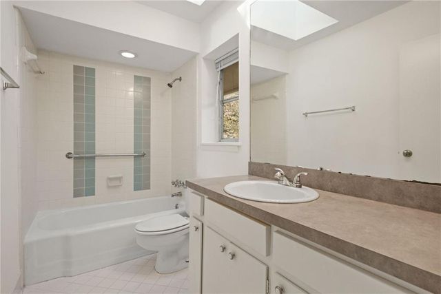 705 Edgewater Trail NW, Sandy Springs, GA 30328