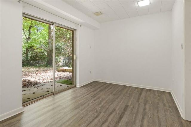 705 Edgewater Trail NW, Sandy Springs, GA 30328