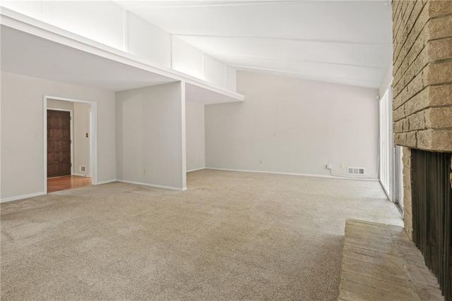 705 Edgewater Trail NW, Sandy Springs, GA 30328