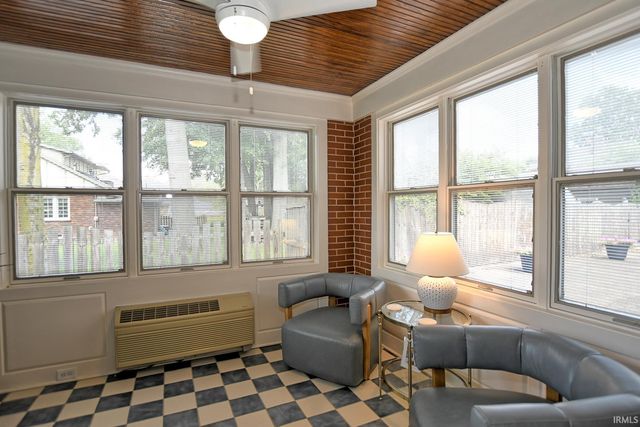 2300 E Mulberry Street, Evansville, IN 47714
