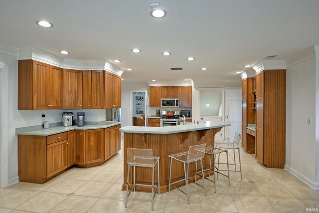 2300 E Mulberry Street, Evansville, IN 47714
