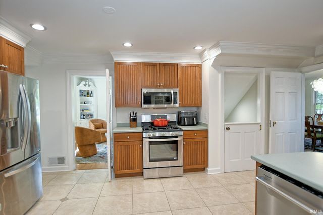 2300 E Mulberry Street, Evansville, IN 47714