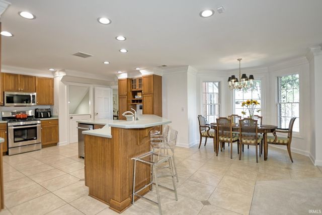 2300 E Mulberry Street, Evansville, IN 47714