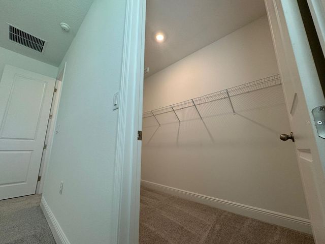 2041 AXEL STREET, Minneola, FL 34715