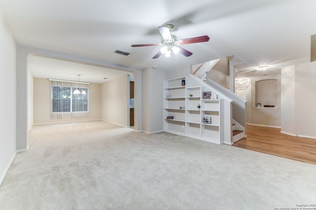 9607 Wasp Crk, Helotes, TX 78023