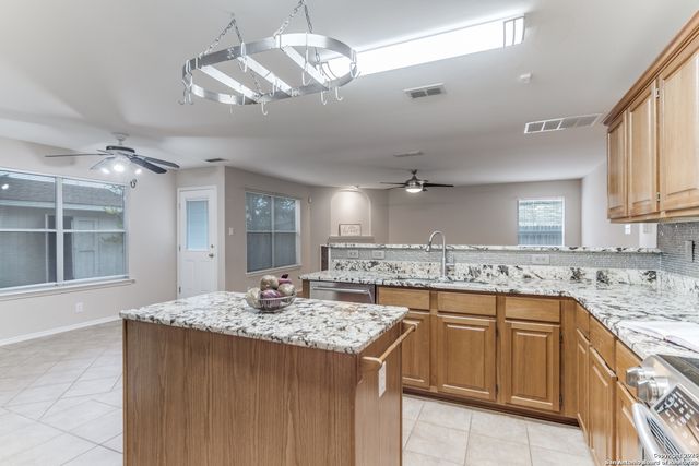 9607 Wasp Crk, Helotes, TX 78023