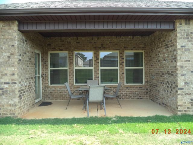 319 Jackson Point Circle, Huntsville, AL 35811