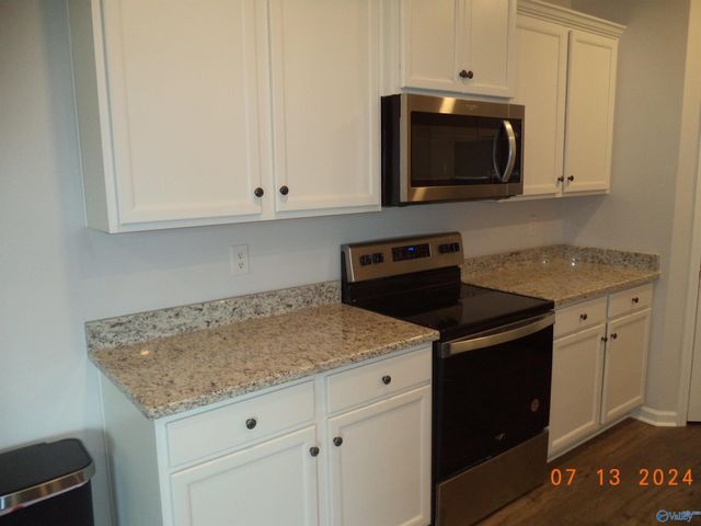 319 Jackson Point Circle, Huntsville, AL 35811