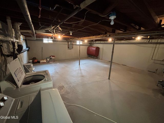 3067 Sunset Lane, Guilderland, NY 12303