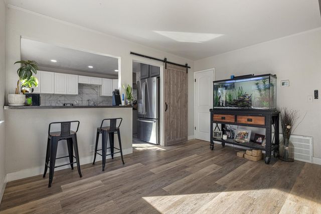 1936 Middelburg Ct, Modesto, CA 95356