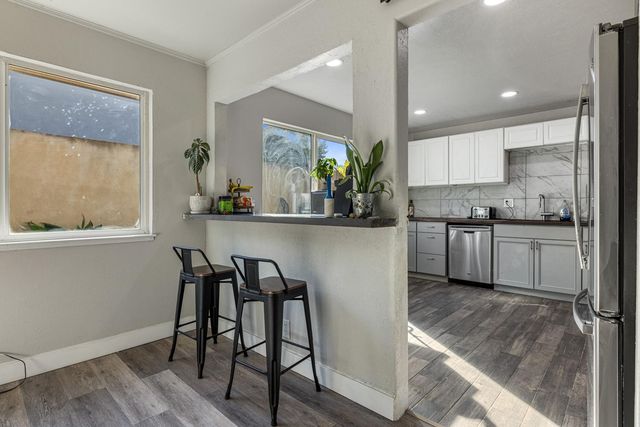 1936 Middelburg Ct, Modesto, CA 95356