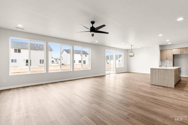 5316 S Danforth Ave, Nampa, ID 83686