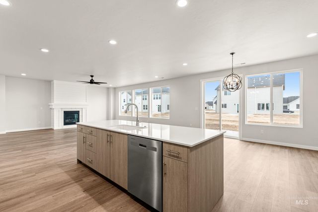 5316 S Danforth Ave, Nampa, ID 83686