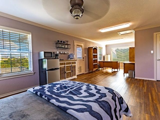 1003 Oak Hill Lane, Possum Kingdom Lake, TX 76449