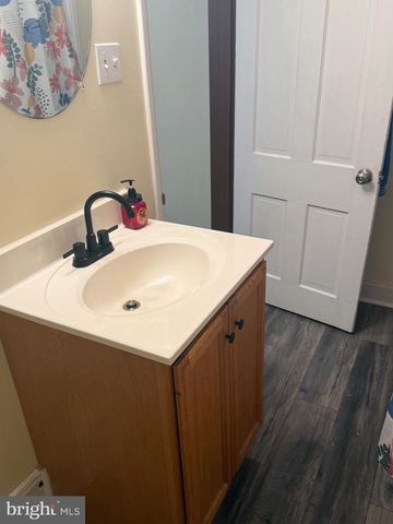 202 S LOGAN BLVD, Burnham, PA 17009