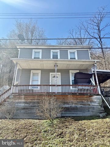 202 S LOGAN BLVD, Burnham, PA 17009