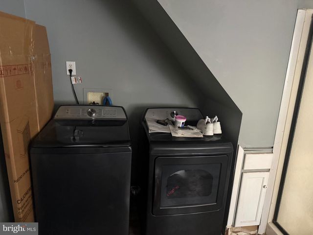 202 S LOGAN BLVD, Burnham, PA 17009