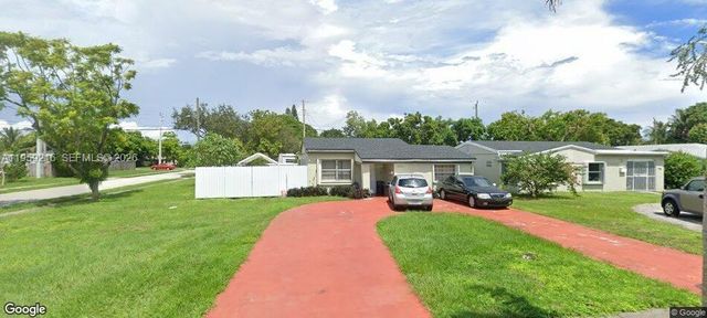 1701 NE 180th St, North Miami Beach, FL 33162