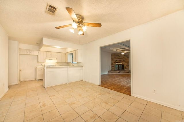8713 Merrymen Road, Sherwood, AR 72120