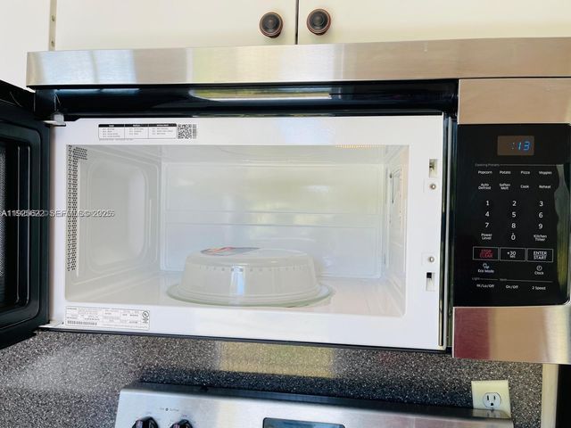 1400 NE 148th St, Miami, FL 33161