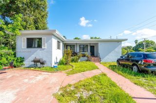 1400 NE 148th St, Miami, FL 33161