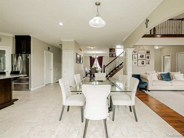 6960 Norway Drive, Troy, MI 48085