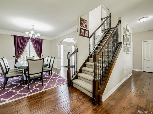 6960 Norway Drive, Troy, MI 48085