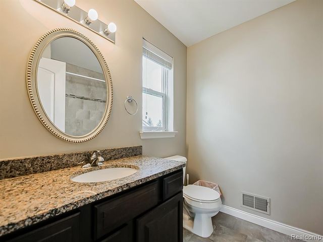 6960 Norway Drive, Troy, MI 48085