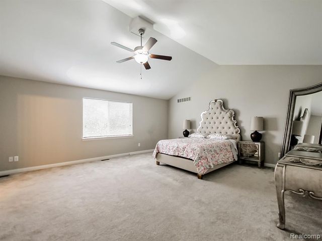 6960 Norway Drive, Troy, MI 48085