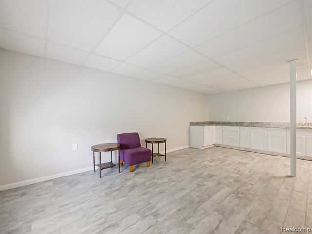 6960 Norway Drive, Troy, MI 48085