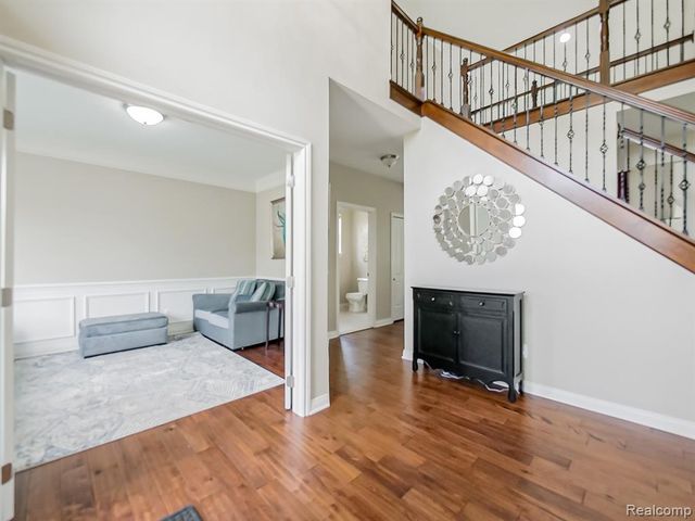 6960 Norway Drive, Troy, MI 48085