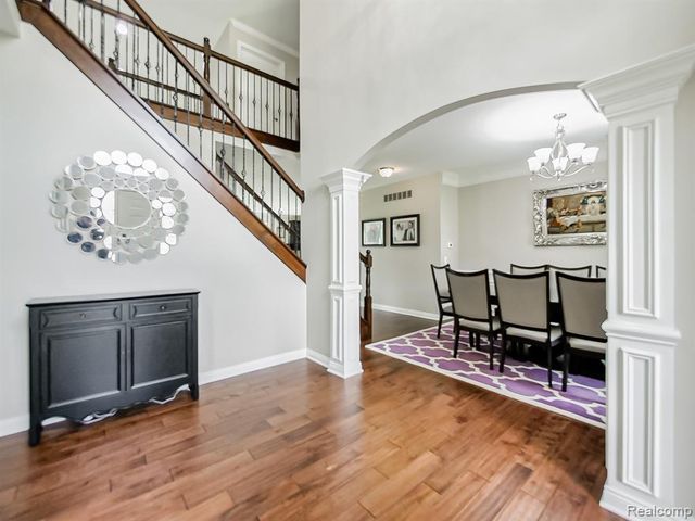6960 Norway Drive, Troy, MI 48085