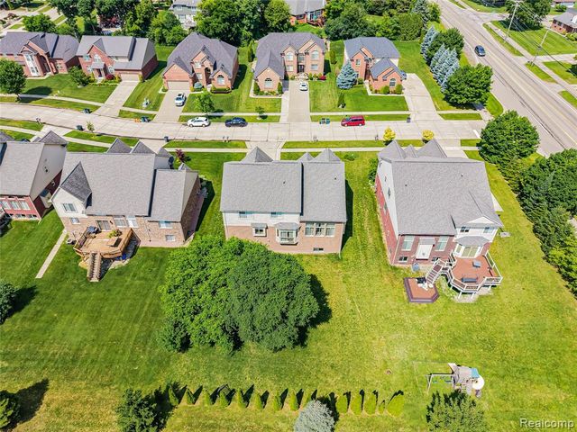 6960 Norway Drive, Troy, MI 48085