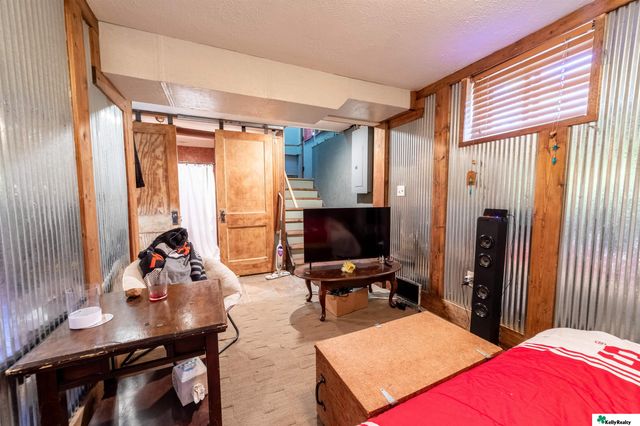 1020 W 8th Street, Grand Island, NE 68801