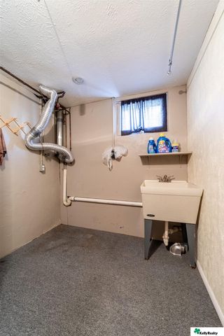 1020 W 8th Street, Grand Island, NE 68801