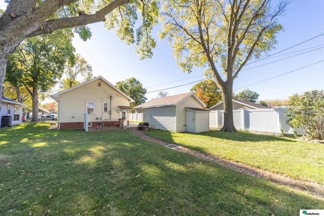 1020 W 8th Street, Grand Island, NE 68801
