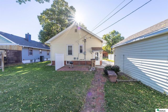 1020 W 8th Street, Grand Island, NE 68801