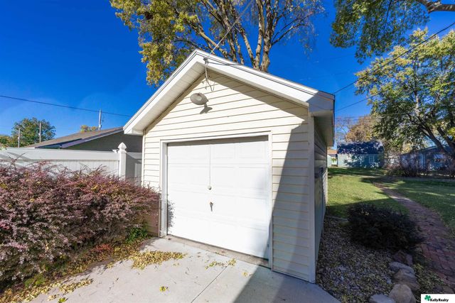 1020 W 8th Street, Grand Island, NE 68801