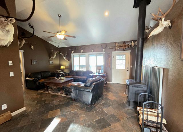 53156 Day Road, La Pine, OR 97739