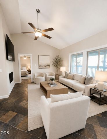53156 Day Road, La Pine, OR 97739