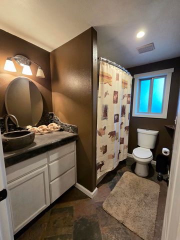 53156 Day Road, La Pine, OR 97739