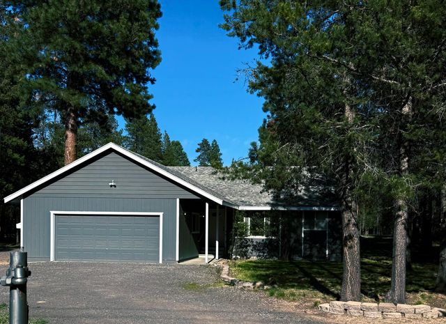 53156 Day Road, La Pine, OR 97739