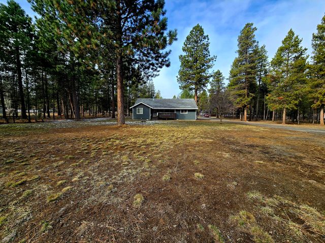 53156 Day Road, La Pine, OR 97739