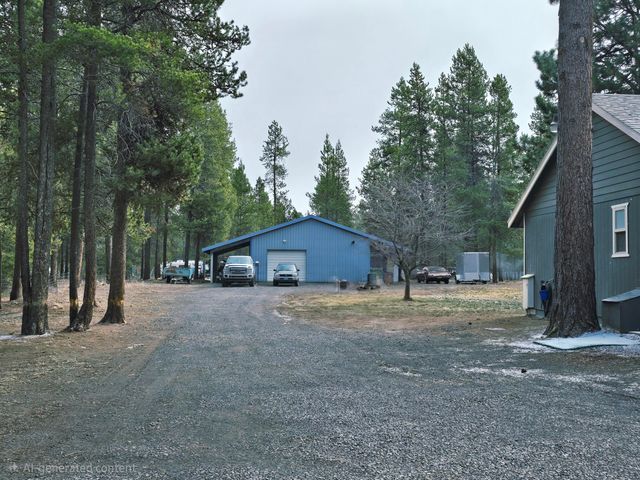 53156 Day Road, La Pine, OR 97739