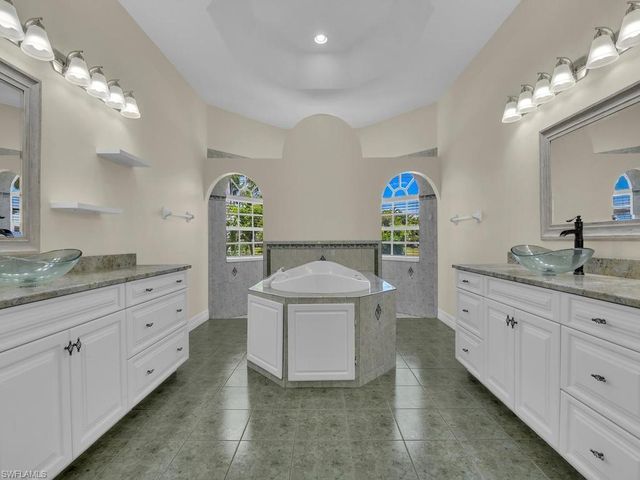 2662 31st LN, Cape Coral, FL 33914